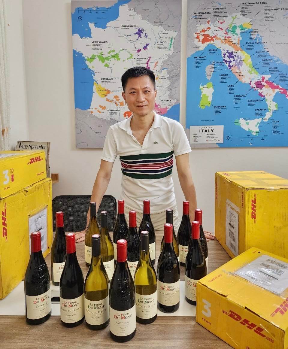 Đức Giáo Hoàng và Rượu Vang -Từ Thành Rome, Italia đến Châteauneuf Du Pape, nước Pháp