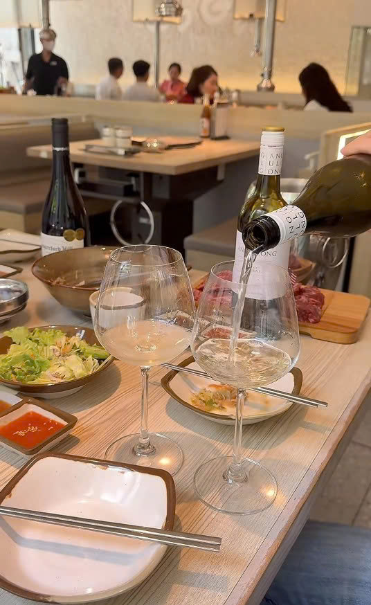 BBQ Hàn Quốc Có Thực Sự Hợp Với Rượu Vang Như Steak Âu Mỹ?