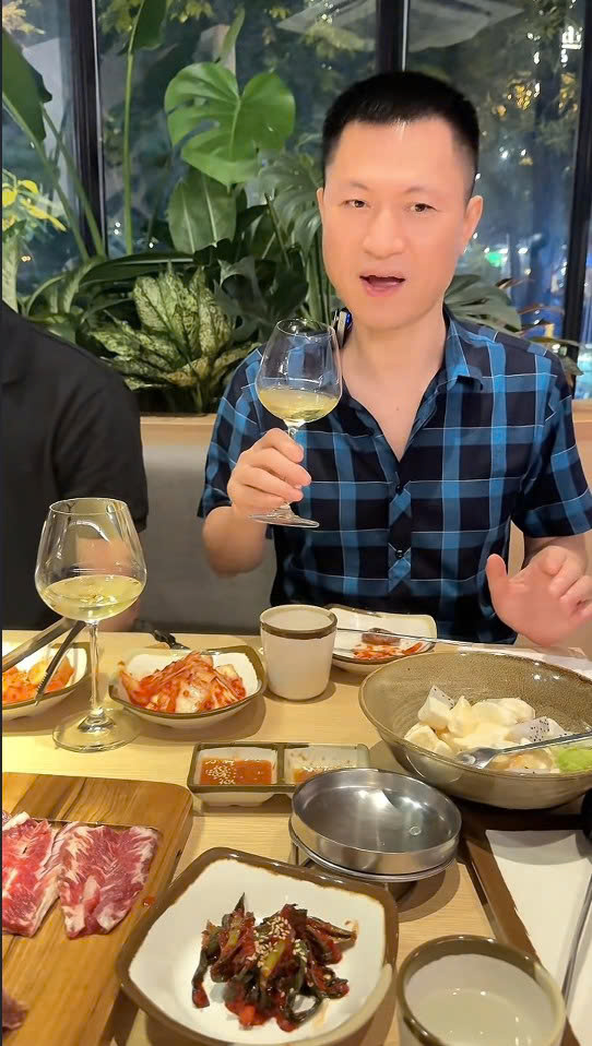 BBQ Hàn Quốc Có Thực Sự Hợp Với Rượu Vang Như Steak Âu Mỹ?